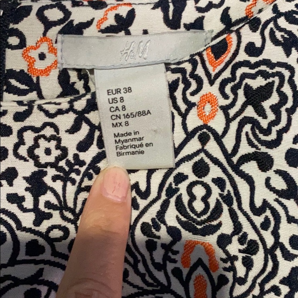 Patterned H&M dress - Picture 3 of 3